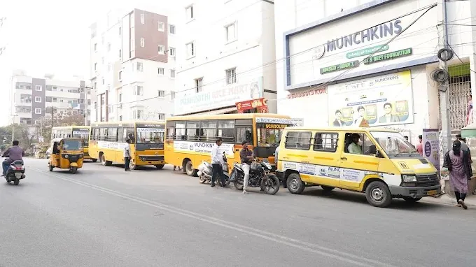 Munchkins school transport